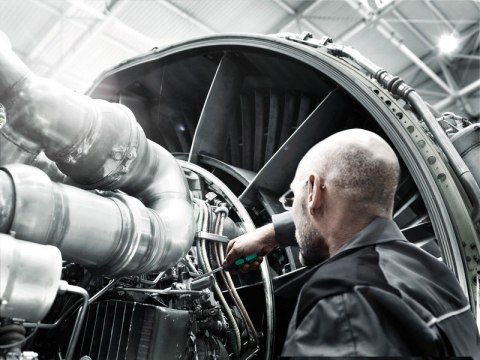 ZESTAW WKRĘTAKÓW KRAFTFORM NA LISTWIE MAGNETYCZNEJ 9650 ZESTAW WKRĘTAKÓW KRAFTFORM NA LISTWIE MAGNETYCZNEJ 9650