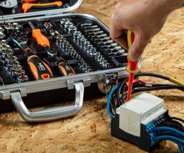 WALIZKA ELEKTRYKA 108 SZTUK