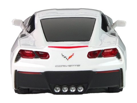 Auto Sportowe Corvette C7 1:24 Białe Auto Sportowe Corvette C7 1:24 Białe