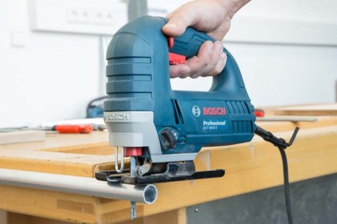 WYRZYNARKA GST 8000 E 710W WYRZYNARKA GST 8000 E 710W