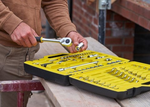 ZESTAW Z GRZECHOTKAMI 1/4 I 1/2 FATMAX,+ AKCESORIA 50SZT ZESTAW Z GRZECHOTKAMI 1/4 I 1/2 FATMAX,+ AKCESORIA 50SZT