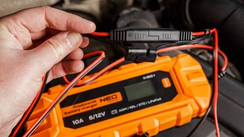 PROSTOWNIK AUTOMATYCZNY 10A/160W,3-200AH DO AGM/GEL PROSTOWNIK AUTOMATYCZNY 10A/160W,3-200AH DO AGM/GEL