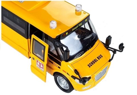 Metalowy Autobus Szkolny z silnikiem naciąganym Metalowy Autobus Szkolny z silnikiem naciąganym